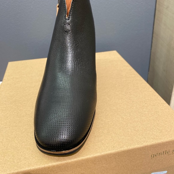 Bootie - Picture 5 of 5